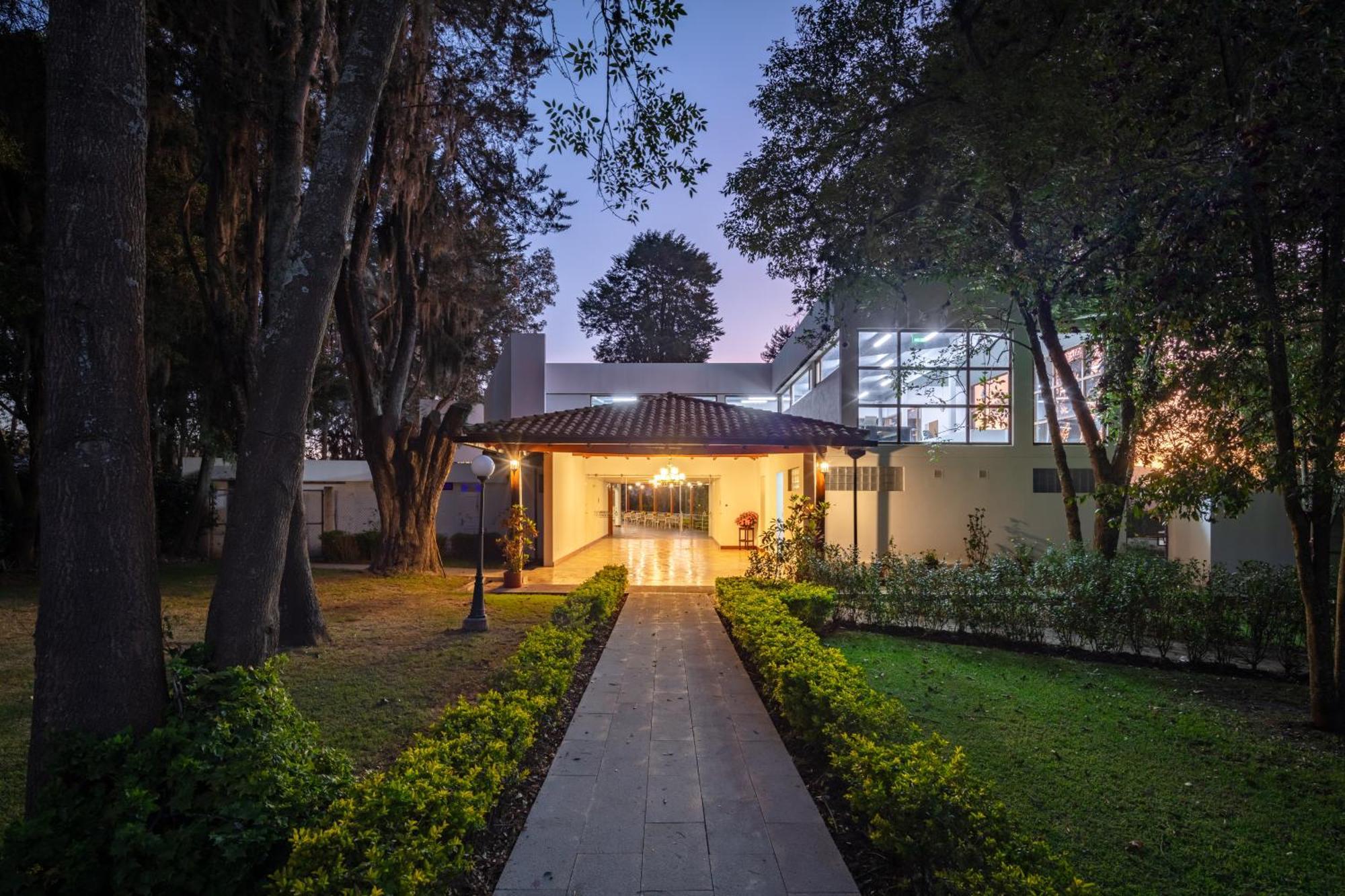 San Jose De Quito Airport, An Ascend Collection Puembo
